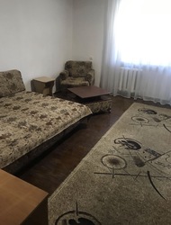 Однокімнатна квартира на Адміральському проспекті
