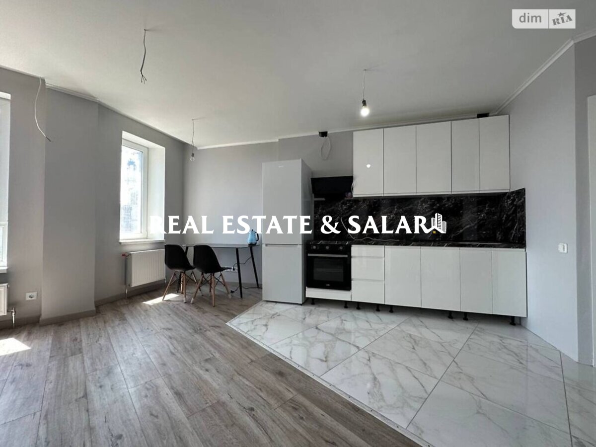 Продаж квартири-студії фото 1 Продаж квартири-студії фото 1