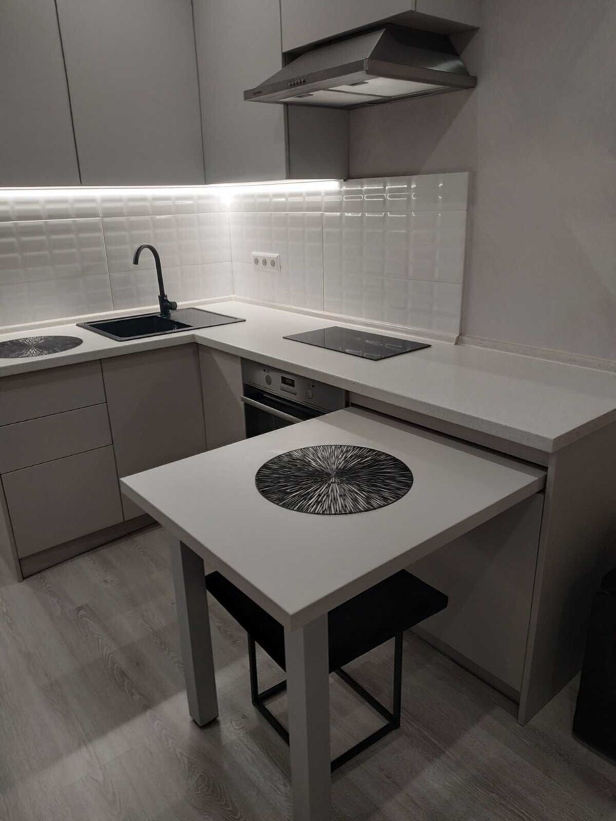 Продається квартира Київ, Голосіївський, м. Васильківська фото 1 Продається квартира Київ, Голосіївський, м. Васильківська фото 1