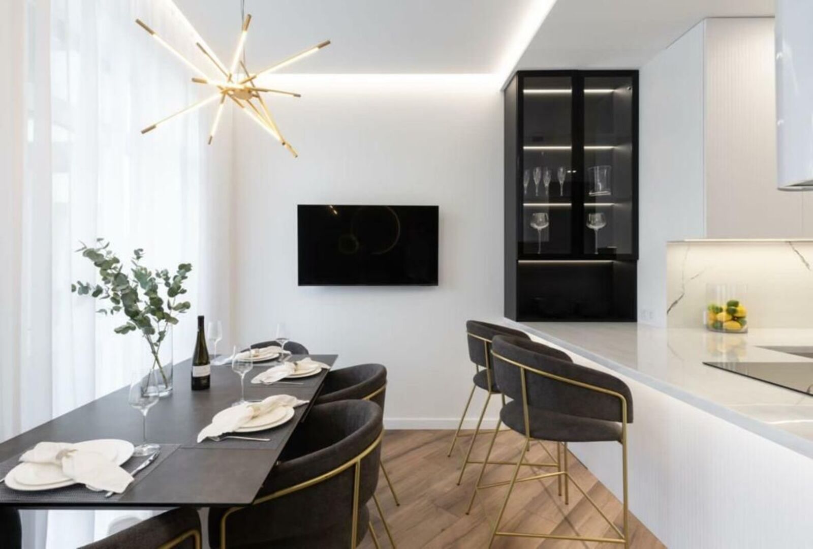 Продаж квартири фото 1 Продаж квартири фото 1