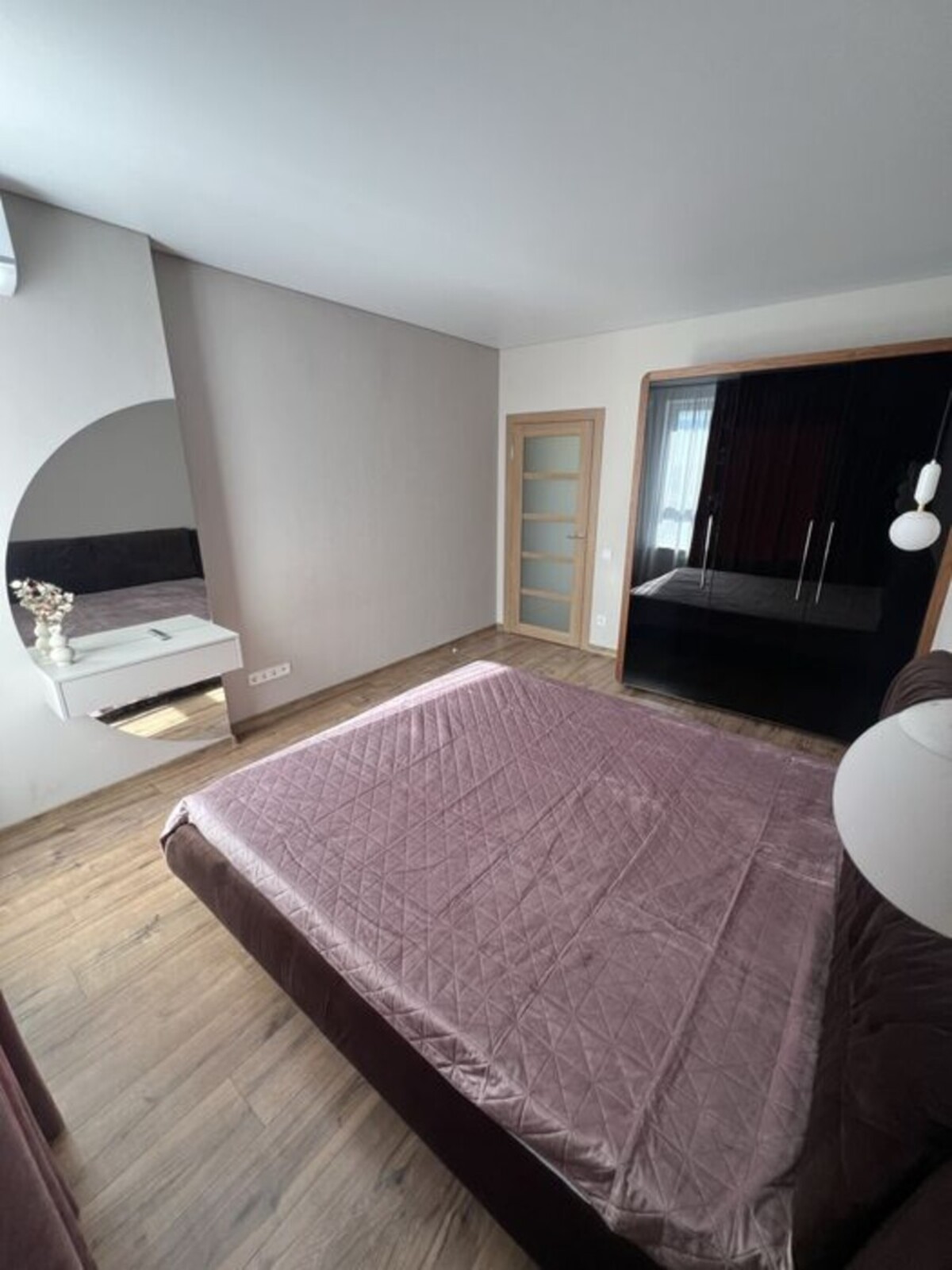 Продається квартира Київ, Соломенський, Святослава Хороброго, 11б фото 1 Продається квартира Київ, Соломенський, Святослава Хороброго, 11б фото 1