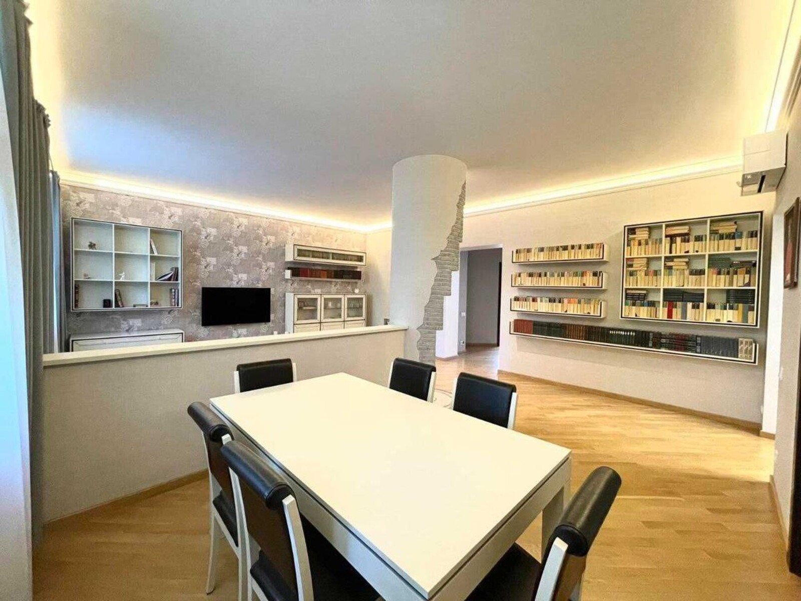 Голосіїво. 3-кімн. Дизайнерский ремонт, меблі, техніка.Простора, вишукана 3-кімнатна квартира. Дизайнерський ексклюзивний ремонт! фото 1 Голосіїво. 3-кімн. Дизайнерский ремонт, меблі, техніка.Простора, вишукана 3-кімнатна квартира. Дизайнерський ексклюзивний ремонт! фото 1