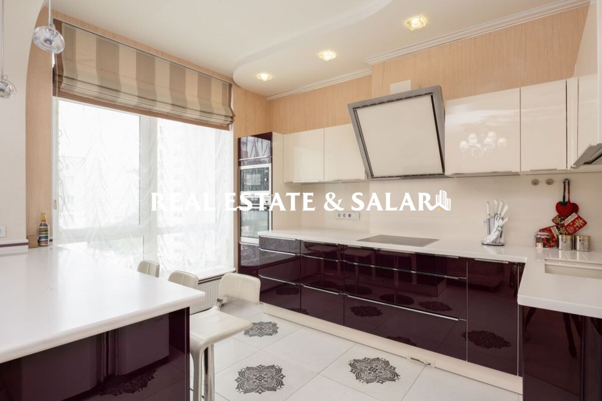 Продаж 4к квартири в ЖК Новопечерські Ліпки фото 1 Продаж 4к квартири в ЖК Новопечерські Ліпки фото 1