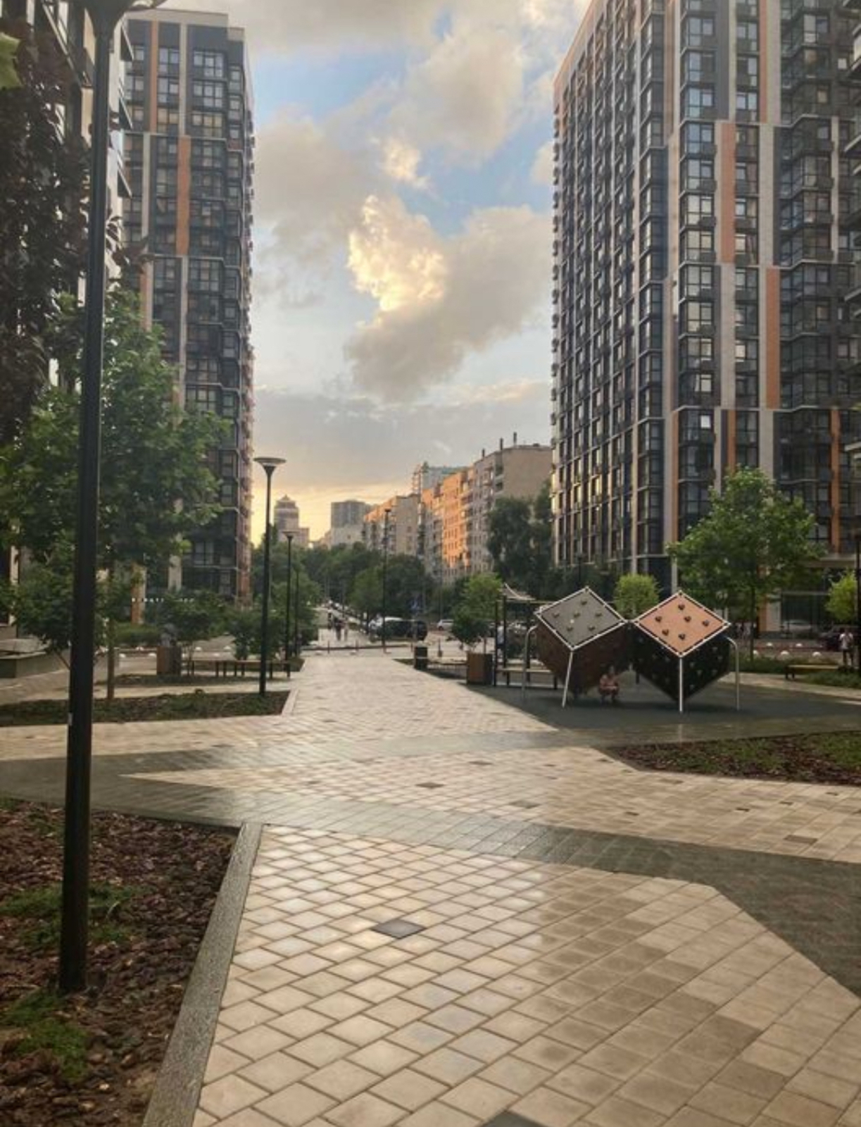 Продаж 3 кімнатної квартири ЖК Французький квартал 2 фото 1 Продаж 3 кімнатної квартири ЖК Французький квартал 2 фото 1