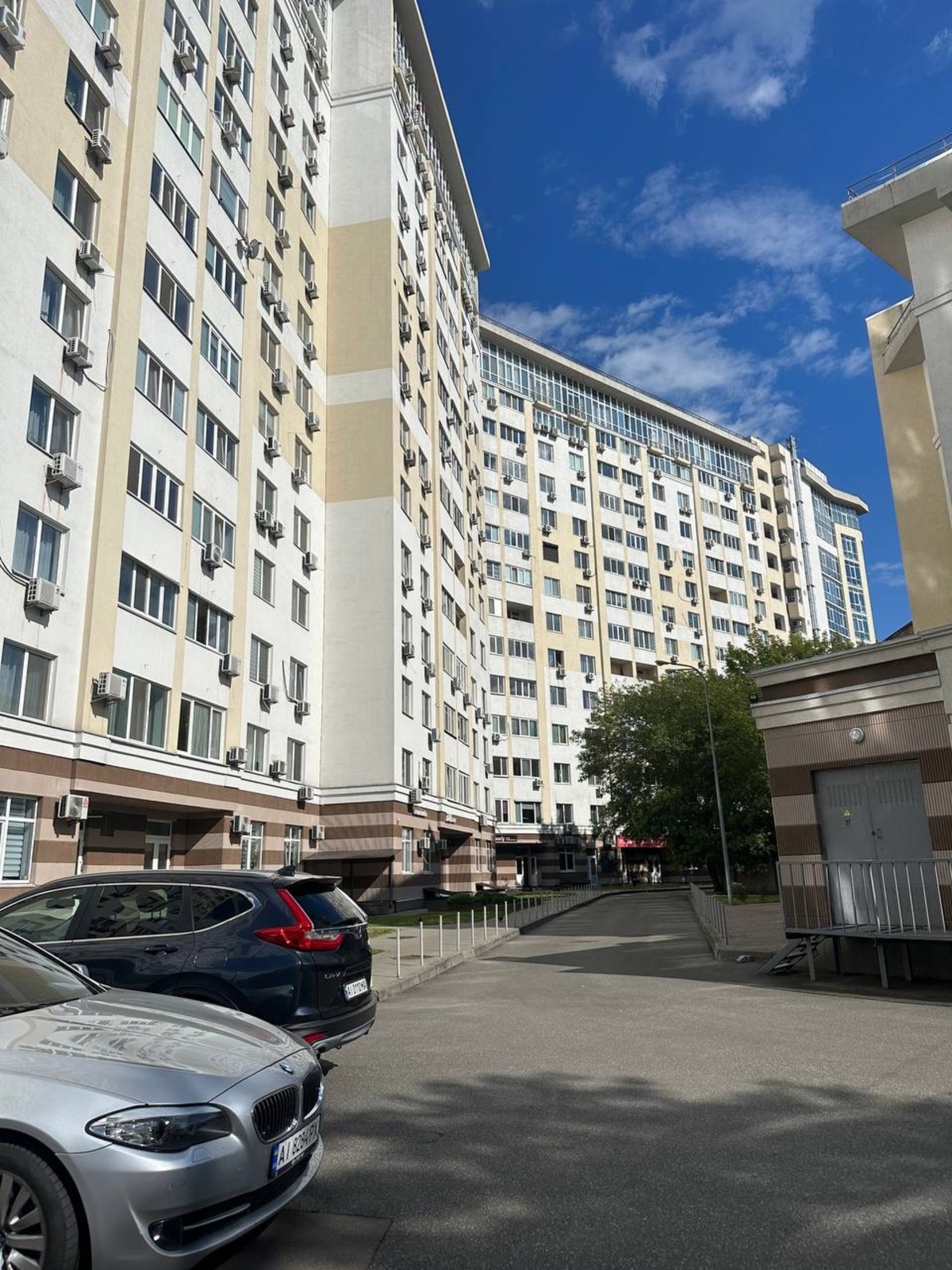 Продаж 3-кімнатної квартири ЖК Глорія парк фото 1 Продаж 3-кімнатної квартири ЖК Глорія парк фото 1