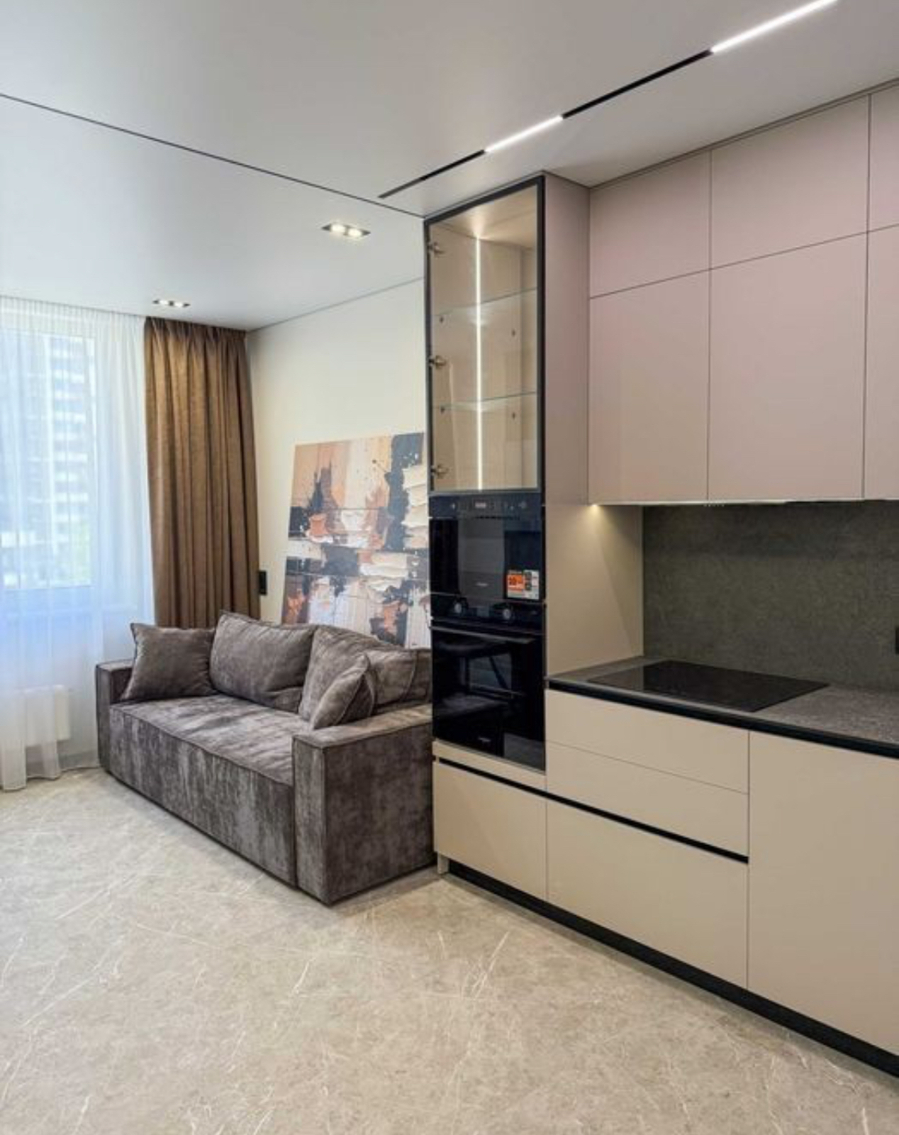 1к квартира, Євродвушка, 45м2, низький поверх, Варшавський 2 фото 1 1к квартира, Євродвушка, 45м2, низький поверх, Варшавський 2 фото 1