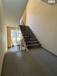  1  41.9 .   .   Green Life  12