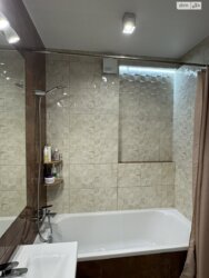  1  42.2 .   .   Green Side  8