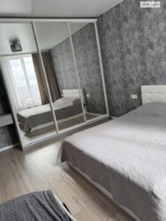  1  42.2 .   .   Green Side  13