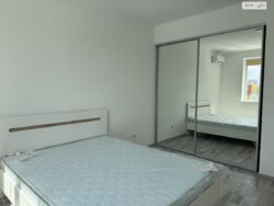  1  42.1 .   .  106, . 40  Green Life  9