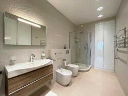 Продаж квартири фото 10 Продаж квартири фото 10