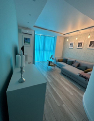 Позняки біля озера фото 1 Позняки біля озера фото 1