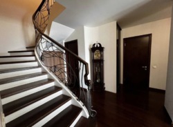 Продаж дворівневої 4х кімнатної квартири фото 4 Продаж дворівневої 4х кімнатної квартири фото 4