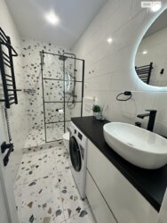  1  37.9 .   .    ONE CLUB HOUSE  6