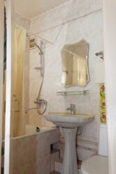 Продаж охайної 2 кімнатної квартири на Воскресенці, просп Воскресенський,3 фото 11 Продаж охайної 2 кімнатної квартири на Воскресенці, просп Воскресенський,3 фото 11