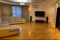 Продаж 4кімнатноі квартири на вул Окіпної Раїси фото 2 Продаж 4кімнатноі квартири на вул Окіпної Раїси фото 2