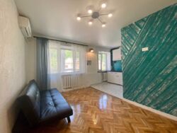 Продається квартира Київ, Киквидзе ул., 30 фото 1 Продається квартира Київ, Киквидзе ул., 30 фото 1