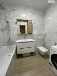  1  38.6 .   . ,    8