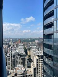  2    Taryan Towers  4