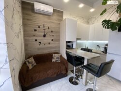  1  40 .   .  2/4    2