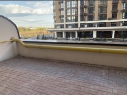 Однокімнатна квартира з терасою30 м2 фото 1 Однокімнатна квартира з терасою30 м2 фото 1