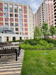     San Francisco Creative House  6