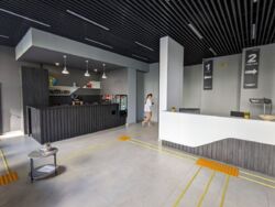  1    CINEMA HOUSE  1