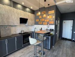  1  41.9 .   .   Green Life  13