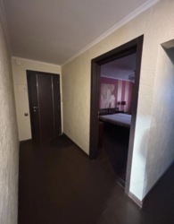 Продається 2-кімнатна квартира з якісним ремонтом у центрі Русанівки фото 10 Продається 2-кімнатна квартира з якісним ремонтом у центрі Русанівки фото 10