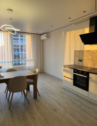 Продаж 1кімнатної квартири ЖК Варшавський 2 фото 1 Продаж 1кімнатної квартири ЖК Варшавський 2 фото 1