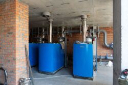   2-     - Montreal House  15