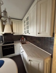 Продається 2-кімнатна квартира з якісним ремонтом у центрі Русанівки фото 5 Продається 2-кімнатна квартира з якісним ремонтом у центрі Русанівки фото 5