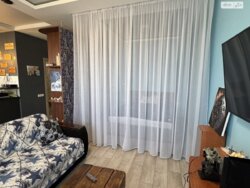  1  41.9 .   .   Green Life  6