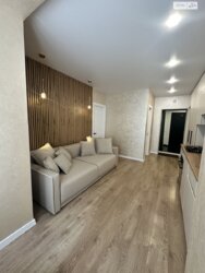  1  37.9 .   .    ONE CLUB HOUSE  3