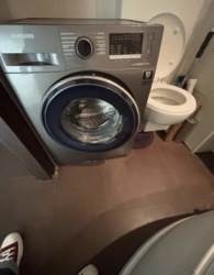 Продається 2-кімнатна квартира з якісним ремонтом у центрі Русанівки фото 15 Продається 2-кімнатна квартира з якісним ремонтом у центрі Русанівки фото 15