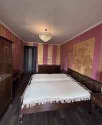 Продається 2-кімнатна квартира з якісним ремонтом у центрі Русанівки фото 8 Продається 2-кімнатна квартира з якісним ремонтом у центрі Русанівки фото 8