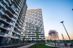  1  , -3,   ., 17, 482, 102 000 $  8