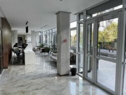  3    Hensi House  10