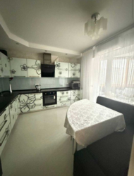 Продаж просторої 4-кімнатної квартири з якісним ремонтом фото 3 Продаж просторої 4-кімнатної квартири з якісним ремонтом фото 3