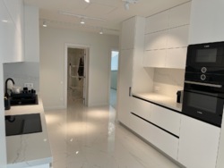  ' '!     ! 2  -  !  8