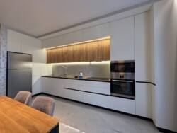 🏢  3-       Derby Style House, .  ,   4