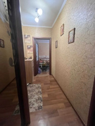   , ', ,    5
