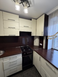 Продается 2 комнатная квартира. Центр города. Кирпичный дом. Славянск. фото 3 Продается 2 комнатная квартира. Центр города. Кирпичный дом. Славянск. фото 3