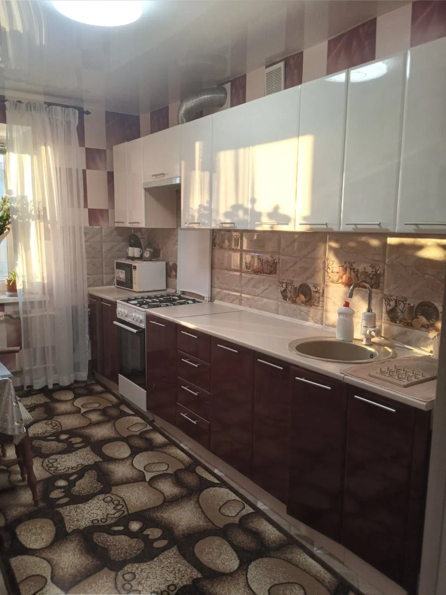 Продається 3 кім квартира Андріївська. фото 1 Продається 3 кім квартира Андріївська. фото 1