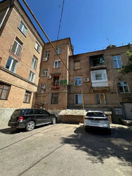 Продаж двокімнатної квартири «сталінка» Центр. фото 4 Продаж двокімнатної квартири «сталінка» Центр. фото 4