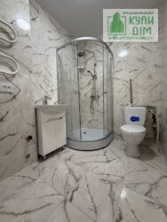 Продам 2-кімнатну квартиру в центрі фото 3 Продам 2-кімнатну квартиру в центрі фото 3