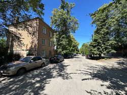 Продаж двокімнатної квартири «сталінка» Центр. фото 2 Продаж двокімнатної квартири «сталінка» Центр. фото 2