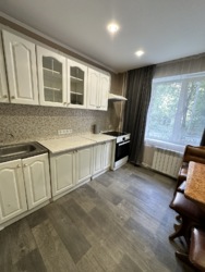 Продам 2 кімн квартиру в Ж/М Тополь 3 фото 3 Продам 2 кімн квартиру в Ж/М Тополь 3 фото 3