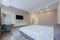   , ,   . ( ()), 44, .   4