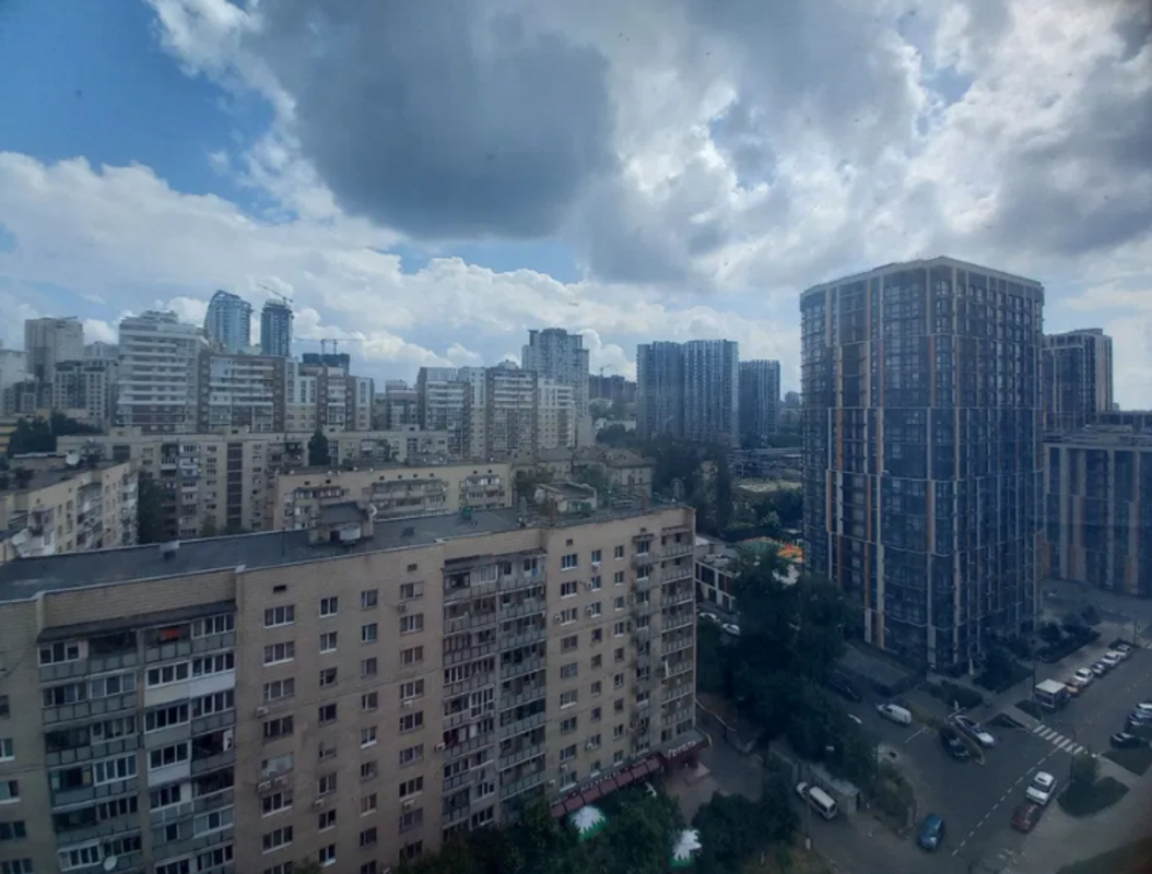 Продається квартира Київ, Печерський, Ковпака ул., 17 фото 1 Продається квартира Київ, Печерський, Ковпака ул., 17 фото 1